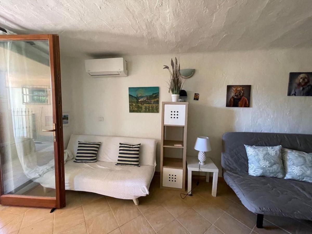 Lightblue-Celeste Central Apartment In Porto Rotondo Exterior photo