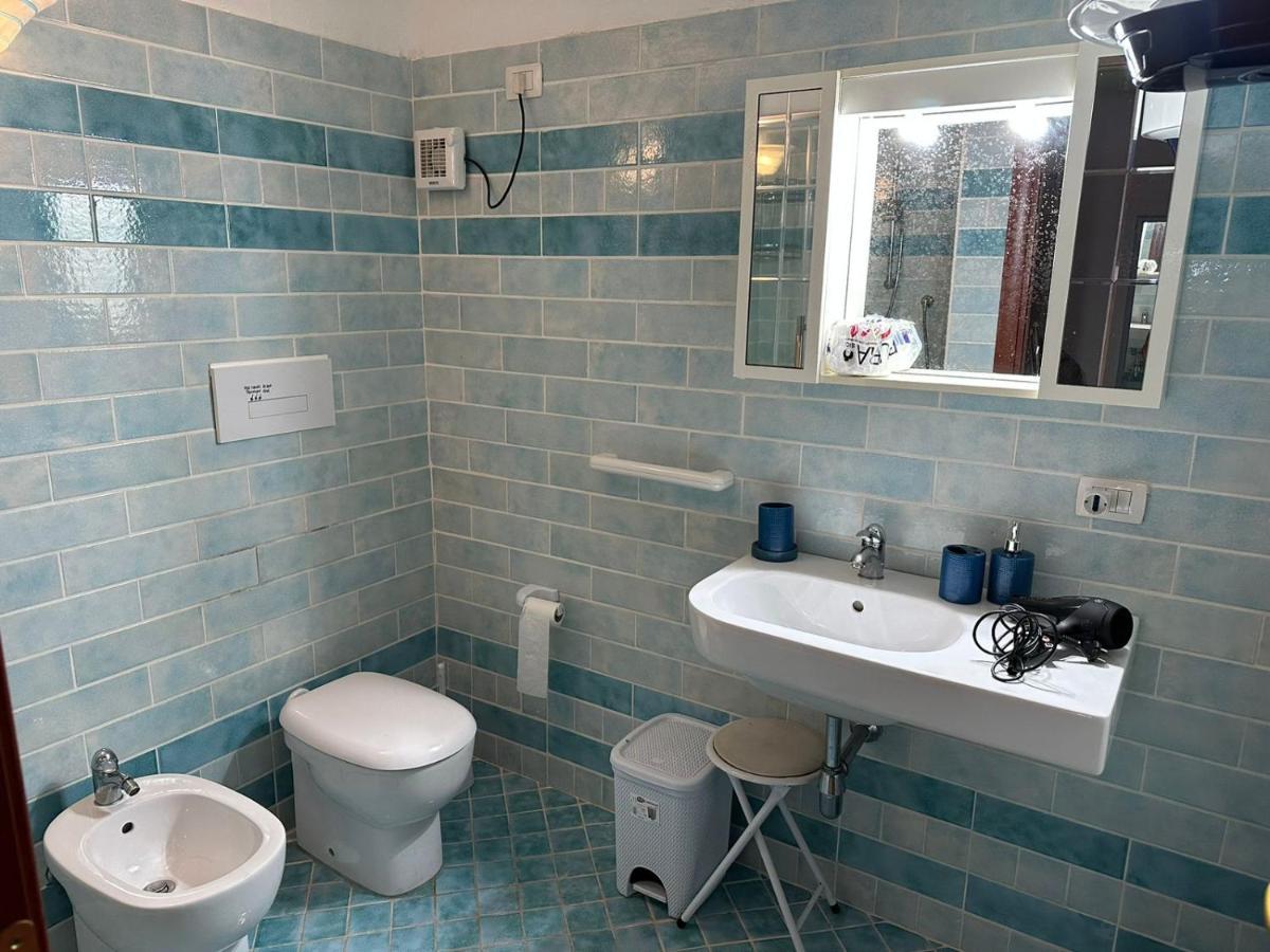 Lightblue-Celeste Central Apartment In Porto Rotondo Exterior photo